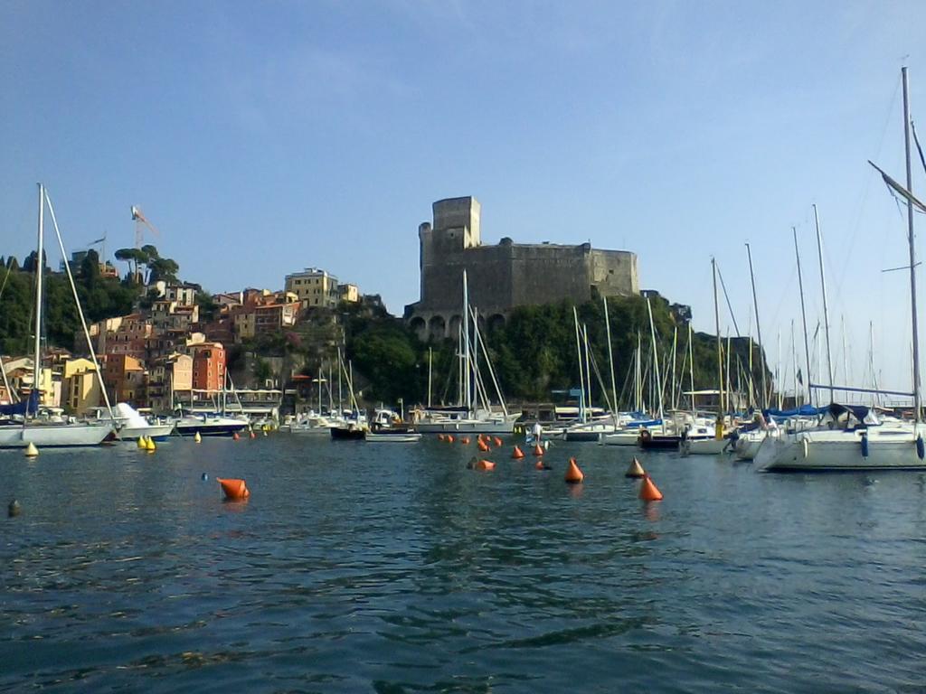 Villa Casa A Lerici Nell'Antico Borgo Habitación foto
